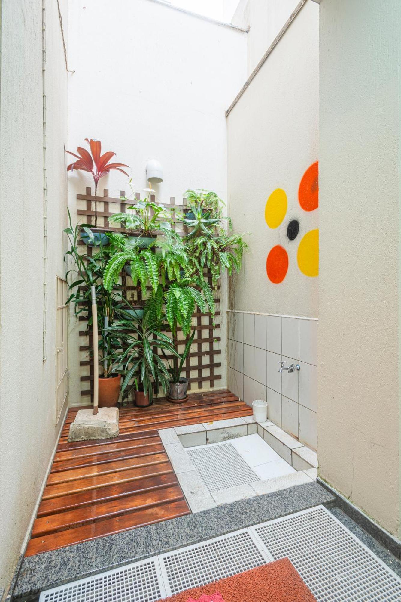 101 2 Quartos Apartamento *
